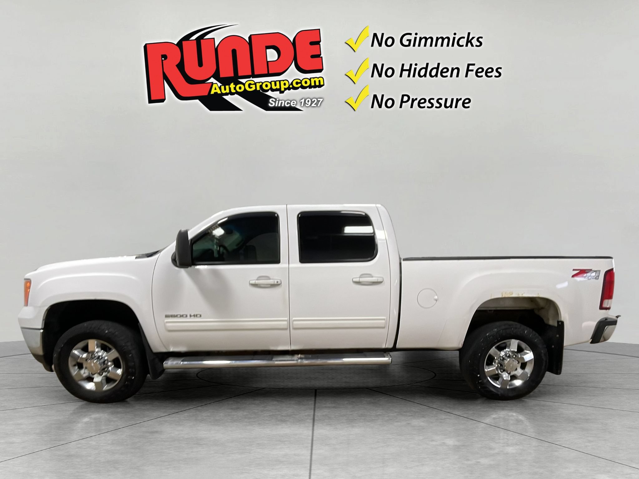 Used 2014 GMC Sierra 2500 SLT AWD/4WD image 3
