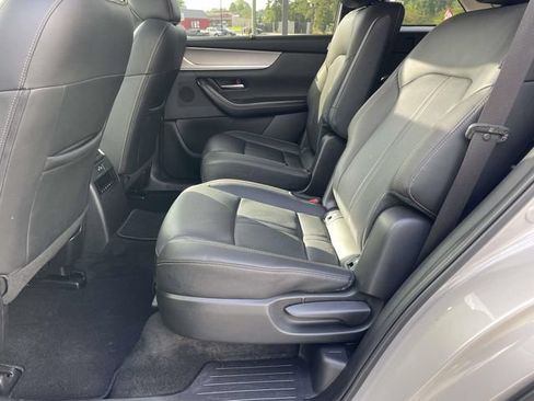 Used 2025 MAZDA CX-90 3.3 Turbo w/ Preferred Package AWD/4WD image 19