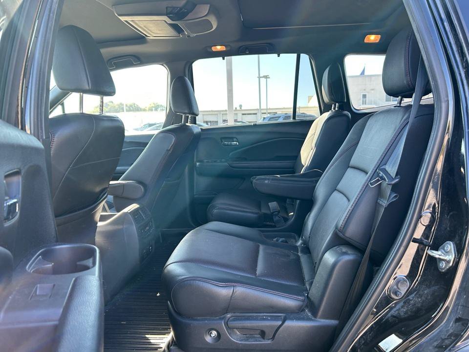Used 2020 Honda Pilot Black Edition image 32