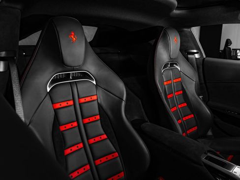 Used 2025 Ferrari 12Cilindri RWD image 14
