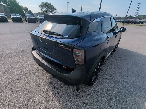 Used 2025 Nissan Kicks SR FWD image 5