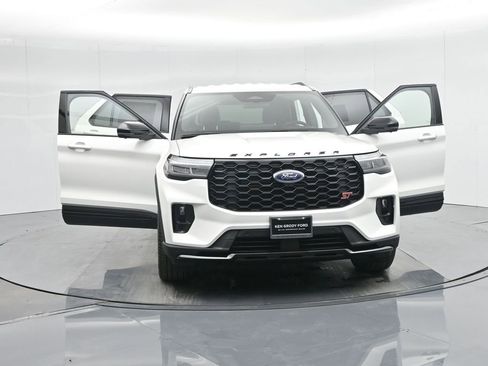 New 2025 Ford Explorer ST w/ Sun And Sound Package image 31