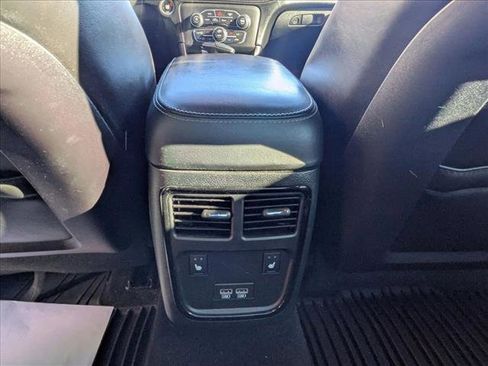 Used 2020 Dodge Charger SXT w/ Plus Group image 13