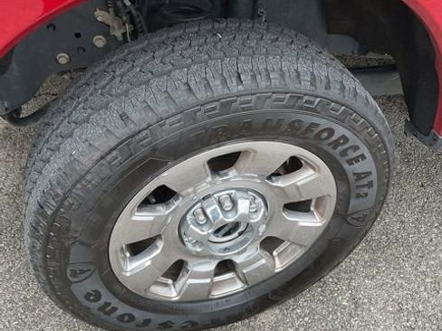 Used 2023 Ford F250 Lariat w/ Chrome Package image 4