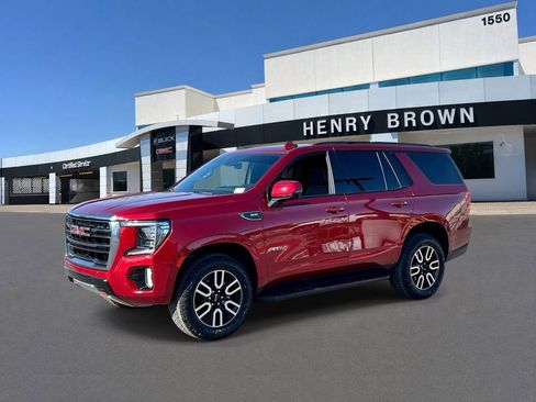 Used 2024 GMC Yukon AT4 w/ Technology Package AWD/4WD image 1