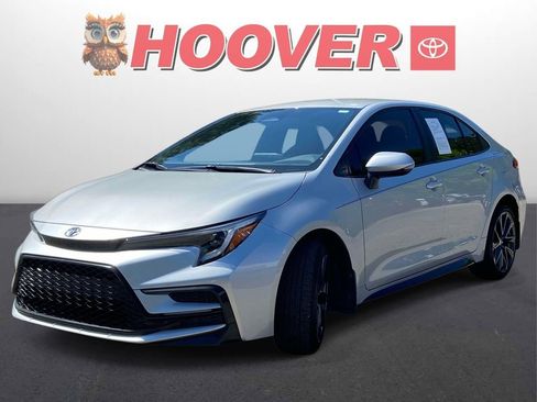 Used 2025 Toyota Corolla SE FWD image 6