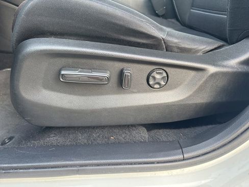 Used 2019 Honda CR-V EX image 19