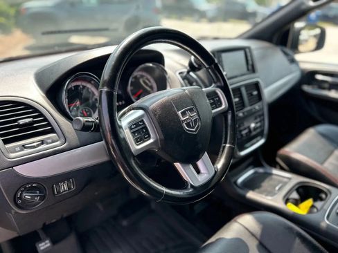 Used 2020 Dodge Grand Caravan GT image 10