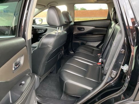 Used 2023 Nissan Murano SV image 17