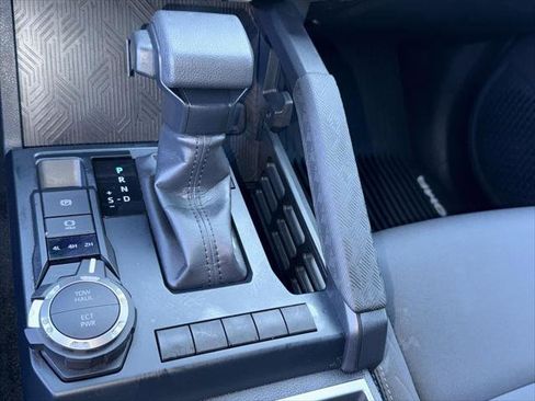 Certified 2025 Toyota Tacoma SR5 image 18