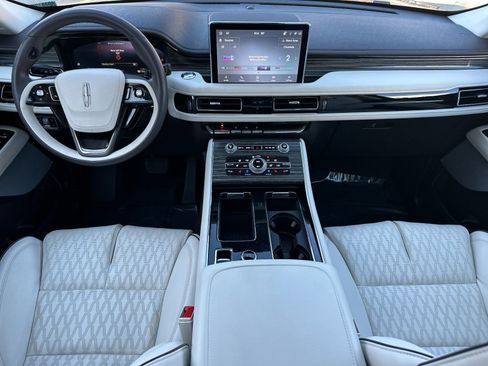 Used 2024 Lincoln Aviator Black Label image 16