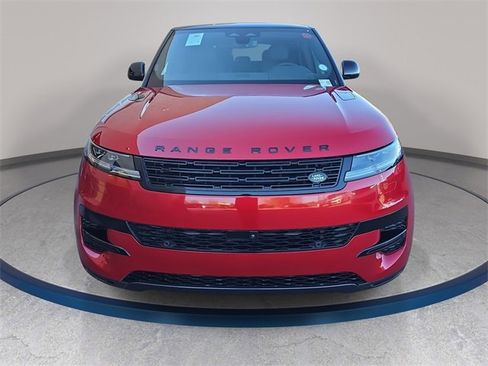 New 2025 Land Rover Range Rover Sport SE image 2