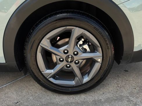Used 2025 Kia K4 FWD image 9