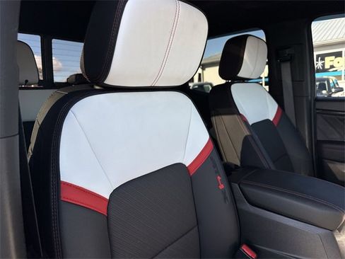 Used 2024 GMC Canyon AT4X image 24