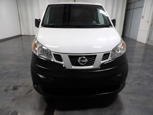 Used 2019 Nissan NV200 S w/ Cruise Control Package image 3