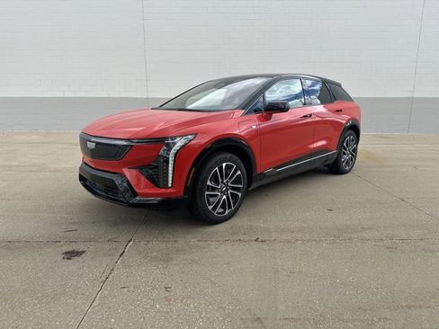 New 2025 Cadillac Optiq Sport 2 w/ LPO, Floor Liner Package image 1