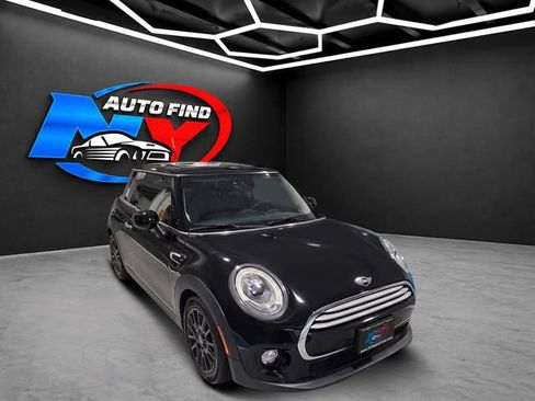 Used 2015 MINI Cooper 2-Door Hardtop FWD image 2