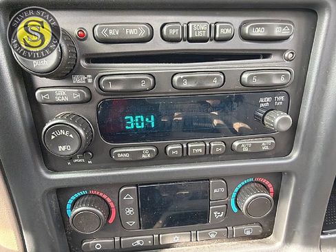 Used 2006 GMC Sierra 2500 SLT w/ Heavy-Duty Power Package image 28