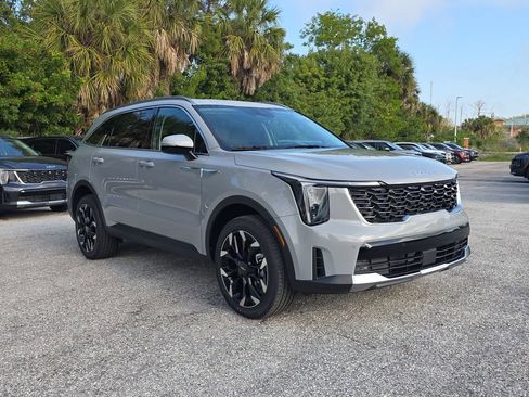 New 2026 Kia Sorento EX AWD/4WD image 2