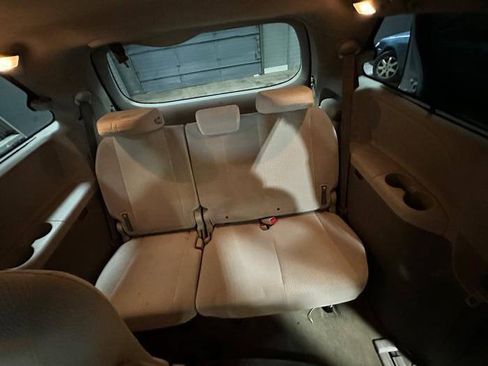 Used 2012 Toyota Sienna LE FWD image 23