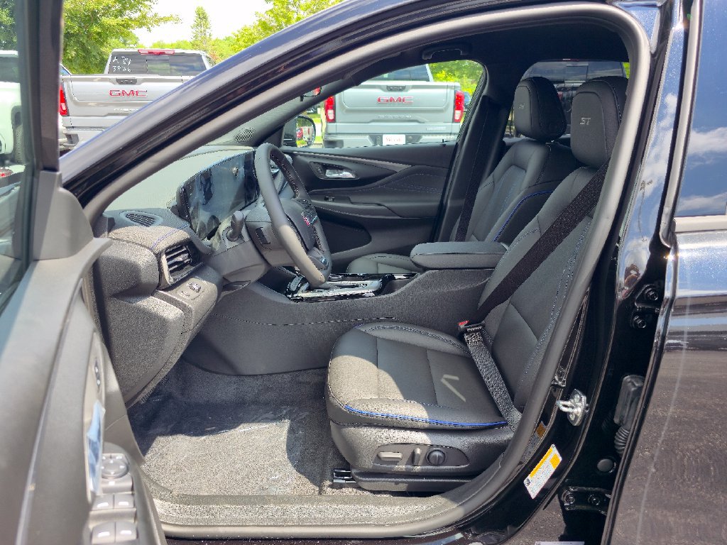 New 2026 Buick Envista Sport Touring w/ Convenience I Package FWD image 21
