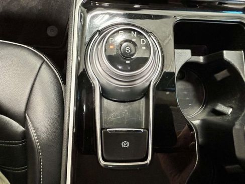 Used 2020 Ford Edge SEL FWD image 17