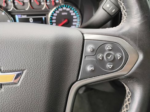 Used 2018 Chevrolet Silverado 1500 LT w/ Trailering Package image 9