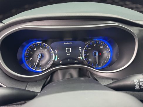 New 2026 Chrysler Voyager LX image 15