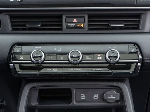 New 2026 Honda Pilot Touring image 22