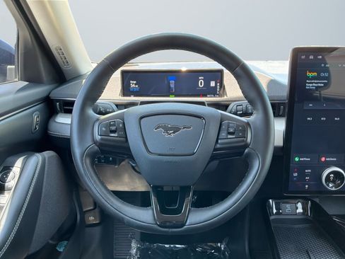 Used 2023 Ford Mustang Mach-E Select RWD image 11