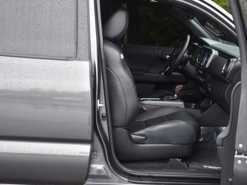 Used 2022 Toyota Tacoma TRD Pro image 31