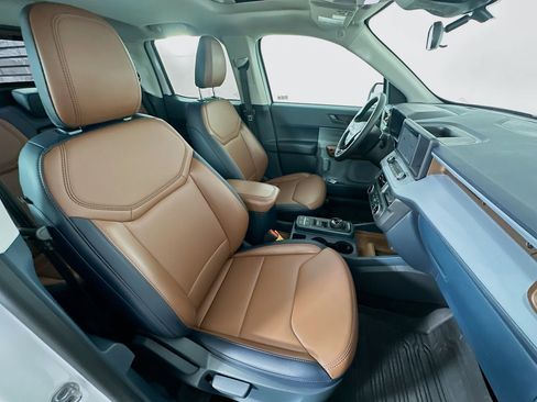 Used 2023 Ford Maverick Lariat w/ Equipment Group 500A Standard image 27