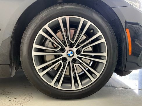 Used 2019 BMW 530i w/ Convenience Package image 22