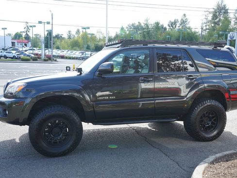 Used 2008 Toyota 4Runner Limited AWD/4WD image 2