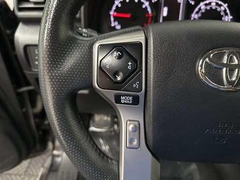 Used 2022 Toyota 4Runner SR5 Premium w/ Moonroof Package AWD/4WD image 14