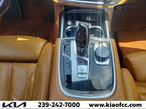 Used 2018 BMW 750i xDrive AWD/4WD image 20