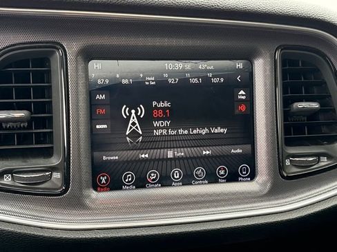 Used 2017 Dodge Challenger GT w/ Technology Group image 26