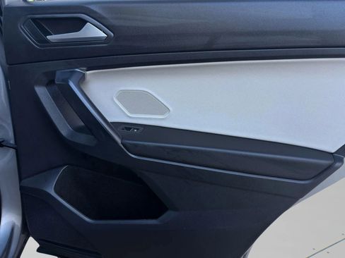 Used 2021 Volkswagen Tiguan SE R-Line w/ 3rd Row Seat Package image 21