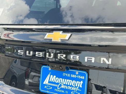 New 2026 Chevrolet Suburban Premier RWD image 12