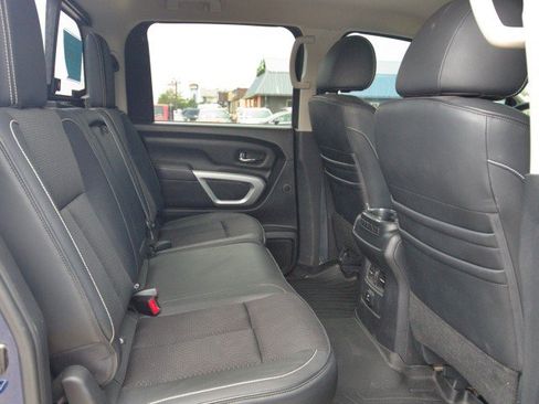 Used 2017 Nissan Titan PRO-4X AWD/4WD image 32