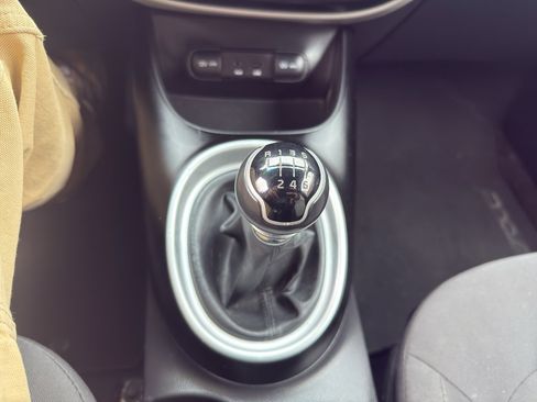 Used 2015 Kia Soul image 19