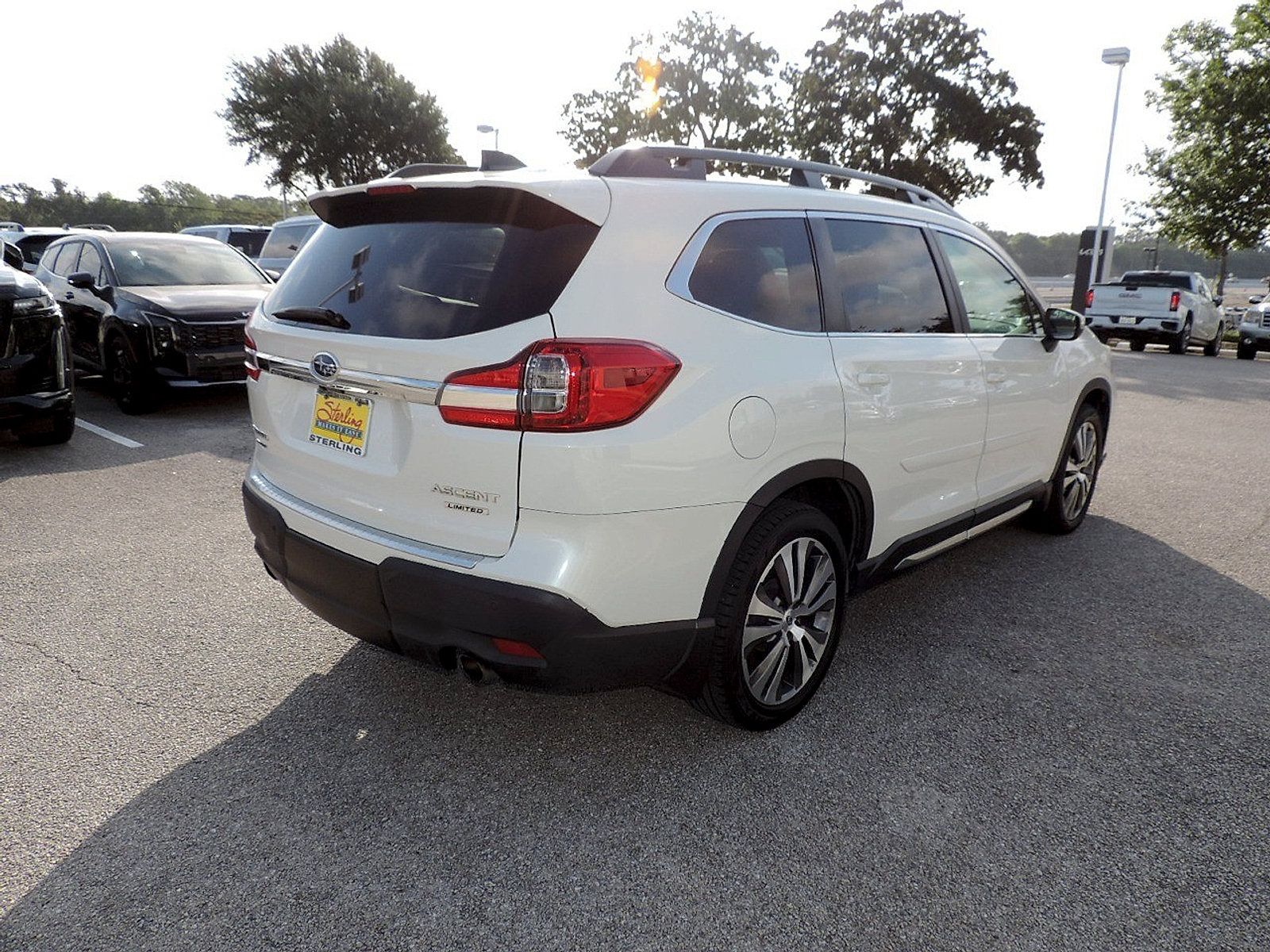 Used 2021 Subaru Ascent Limited w/ Technology Package AWD/4WD image 5
