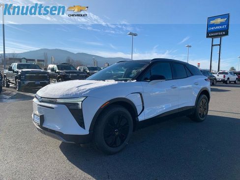 New 2026 Chevrolet Blazer EV LT AWD/4WD image 3