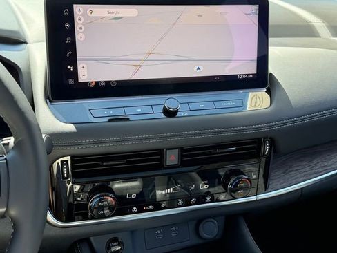 New 2026 Nissan Rogue Platinum AWD/4WD image 18