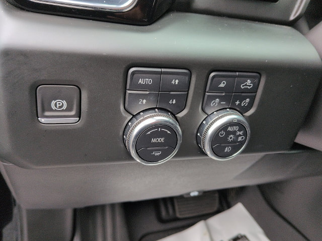 Used 2025 GMC Sierra 1500 Denali w/ Technology Package AWD/4WD image 19