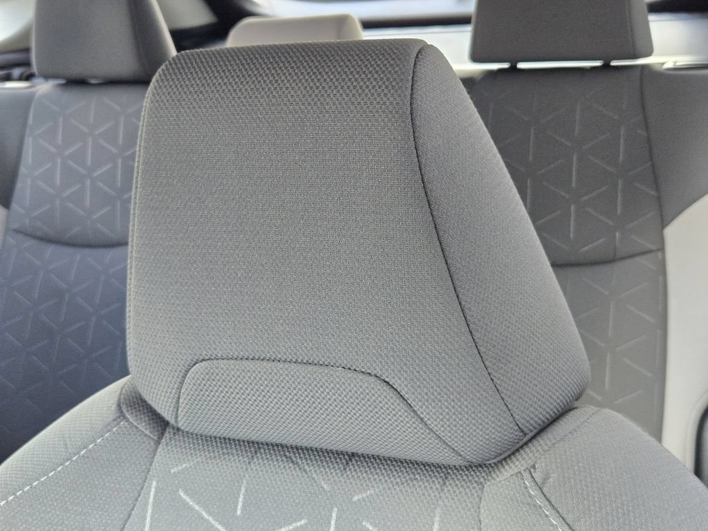 Used 2022 Toyota RAV4 XLE w/ Convenience Package AWD/4WD image 19
