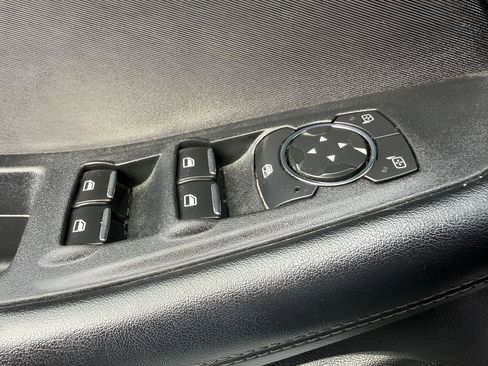 Used 2015 Ford Edge SE image 13