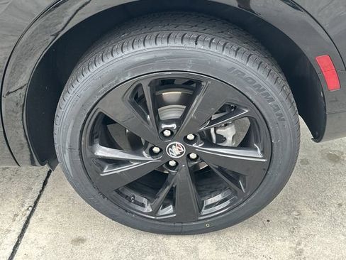 Used 2023 Buick Envision Essence w/ Sport Touring Package FWD image 12