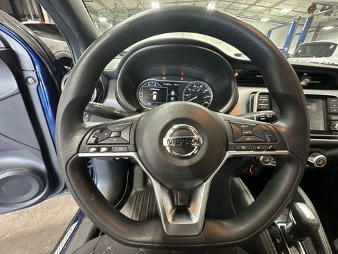 Used 2019 Nissan Kicks SV FWD image 15