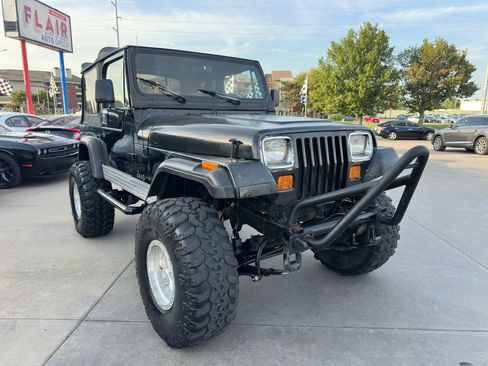 Used 1989 Jeep Wrangler Laredo image 1